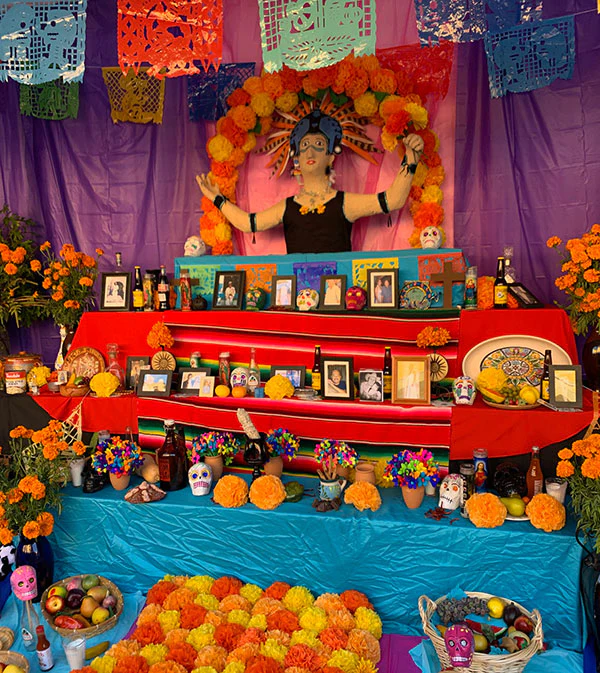 Ofrenda - Dia de los Muertos